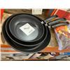 Image 2 : T-Fal Nonstick Fry Pan Cookware Set, 3 Pieces With Thermo Spot Indicator