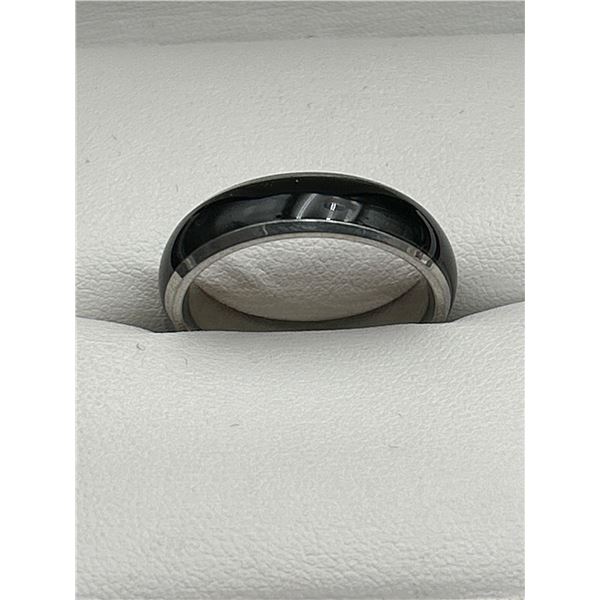 Men’s Black and Silver-Tone Tungsten Carbide Ring size 10