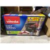 Image 2 : Vileda EasyWring Spin Mop and Bucket System With 2 Extra Refills