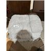Image 1 : Lot of 4 Gray Chair Cushions Made of Polyester and Cotton Blend