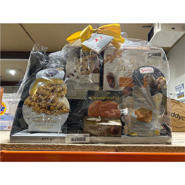 Food Gift Set with Snack Items, 671 g