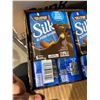 Image 2 : Silk Almond Dark Chocolate Milk 8 oz Three 6-Packs