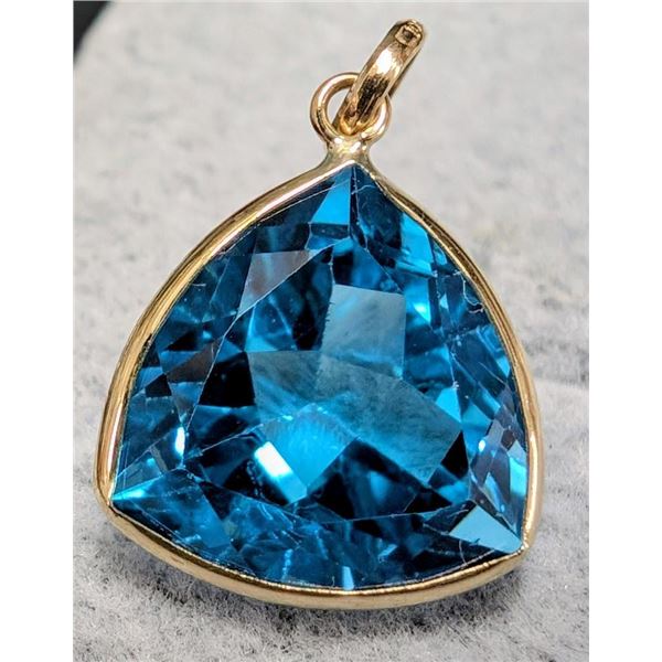 $620, 10K(1.63g),  BLUE TOPAZ (7ct)PENDANT, appraised value $620
