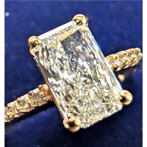 $2200, 10K(1.24g), LAB DIAMOND (1.2+0.06ct)RING, size 6.5, appraised value $2200
