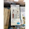Image 5 : Pallet Lot of Miscellaneous Moen Partial Fixtures Including Faucets and Shower Heads