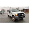 Image 2 : 2005 FORD F350 XL SUPER DUTY, 4DR PICKUP TRUCK, WHITE, VIN 1FTWX31575ED15034,