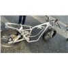 Image 4 : MOTORCYCLE, SILVER, NO VIN PLATE,
