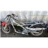 Image 2 : 1985 YAMAHA RZ500, MOTORCYCLE, SILVER & RED, VIN JYA52X007FA005185,