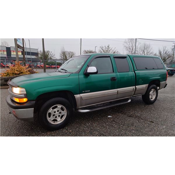 2000 CHEVROLET SILVERADO, 1500 LT, 2DR QUAD CAB PICKUP, GREEN, VIN 2GCEK19T1Y1384938,