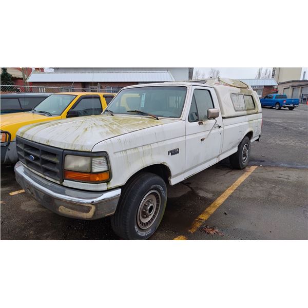 1997 FORD F250 HEAVY DUTY, 2DR PICKUP, WHITE, VIN 1FTHF25H2VEA68516,