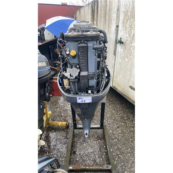 YAMAHA F90LA 90 HP OUTBOARD MOTOR ON PORTABLE MOTOR STAND *UNKNOWN RUNNING CONDITION*