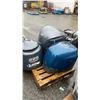 Image 3 : PALLET OF ASSORTED YAMAHA OUTBOARD ENGINE COVERS