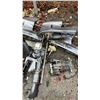 Image 3 : PILE OF ASSORTED OUTBOARD MOTOR PARTS *UNKNOWN RUNNING CONDITION*