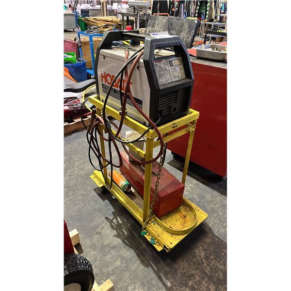 HOBART HANDLER 150 230V MIG WELDER ON PORTABLE WELDING CART
