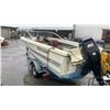 Image 4 : HOURSTON GLASSCRAFT 13K115215, BOAT, WHITE & BLUE, ON 2012 ROAD RUNNER 17' TRAILER,