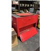 Image 3 : PROTO RED METAL MOBILE 7 DRAWER TOOL CHEST WITH ASSORTED TOOLING CONTENTS