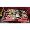 Image 7 : PROTO RED METAL MOBILE 7 DRAWER TOOL CHEST WITH ASSORTED TOOLING CONTENTS