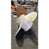 Image 2 : YAMAHA GENUINE WHITE 14 X 11-K PROPELLER