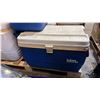 Image 5 : PALLET OF ASSORTED CAMPING COOLERS
