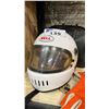 Image 2 : WHITE BELL MOTORCYCLE HELMET WITH BAG & GLOVES