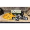 Image 1 : TACKLE BOX, FISHING WEIGHTS, ROPE, CASTORS & NAVIGATION LIGHTS