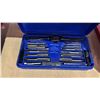 Image 2 : BLUE-POINT GA541 TAP & DIE SET IN CASE