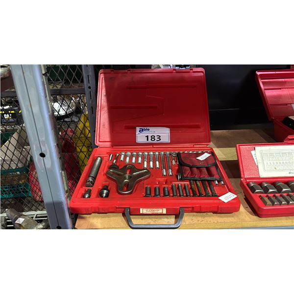 SNAP-ON CJ2001P BOLT-GRIP PULLER SET IN HARD TRANSPORT CASE
