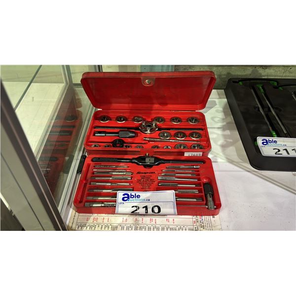 SNAP-ON TDM-117A TAP & DIE SET IN CASE