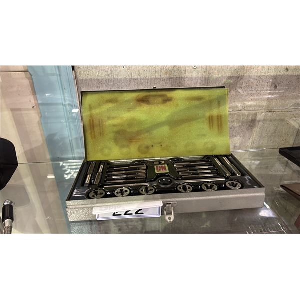 P&N AUSTRALIA TAP & DIE SET