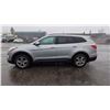 Image 2 : 2013 HYUNDAI SANTA FE XL AWD, 4DR SUV, SILVER, VIN KM8SNDHF9DU004956,