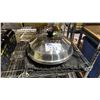 Image 1 : MAGMA STAINLESS STEEL MARINE BBQ