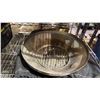 Image 2 : MAGMA STAINLESS STEEL MARINE BBQ