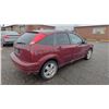 Image 6 : 2007 FORD FOCUS SES, 4DR HATCHBACK, RED, VIN 1FAFP37NX7W337913,