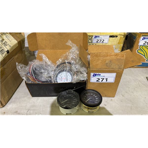 LOT OF ASSORTED MOTORCYCLE SPEEDOMETERS