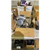 Image 1 : BOX OF HARLEY DAVIDSON CUSTOM SPEEDOMETER & HANDLEBAR CLAMP