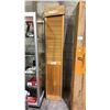 Image 1 : LIGHT WOOD 2 PANEL CLOSET DOOR