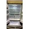 Image 2 : SAMSUNG RF197ACRS 32" STAINLESS STEEL FRENCH DOOR REFRIGERATOR WITH BOTTOM  FREEZER DRAWER