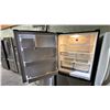 Image 2 : SAMSUNG RB193KASB 32" STAINLESS STEEL BOTTOM FREEZER REFRIGERATOR WITH BUILT IN ICE MAKER