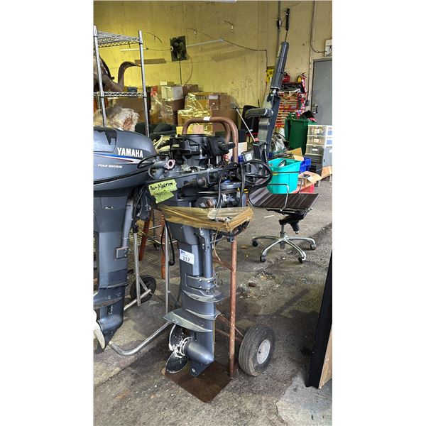 YAMAHA OUTBOARD MOTOR ON MOBILE DOLLY *UNKNOWN WORKING CONDITION*