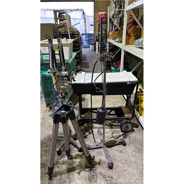 HARPER BASIN TOP MOBILE CART WITH WOODEN TOP & 3 ASSORTED STANDS