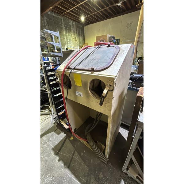 EMPIRE EF-2430 ABRASIVE BLAST CABINET