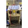 Image 2 : EMPIRE EF-2430 ABRASIVE BLAST CABINET