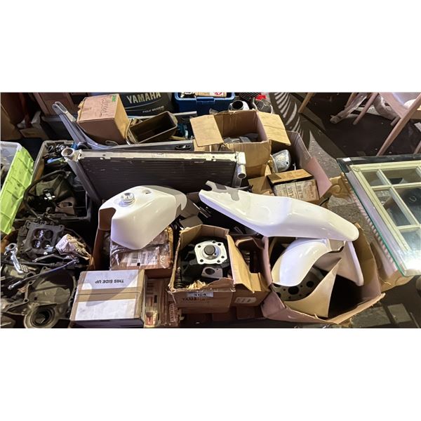 PALLET OF ASSORTED MOTORCYCLE/AUTOMOTIVE PARTS