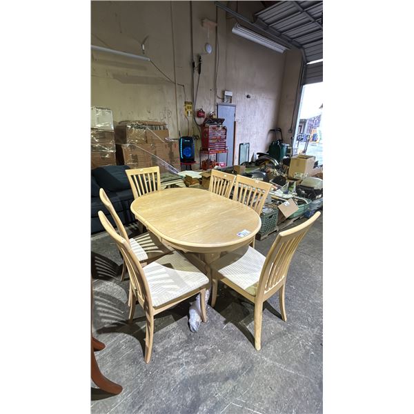 LIGHT WOOD LOOK OVAL DINING TABLE WITH 6 UPHOLSTERED CHAIRS  & LEAF