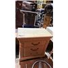 Image 2 : WHITE CARVED WOOD 3 DRAWER NIGHTSTAND