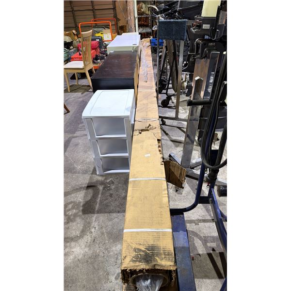 APPROX 19' RETRACTABLE WHITE RV AWNING