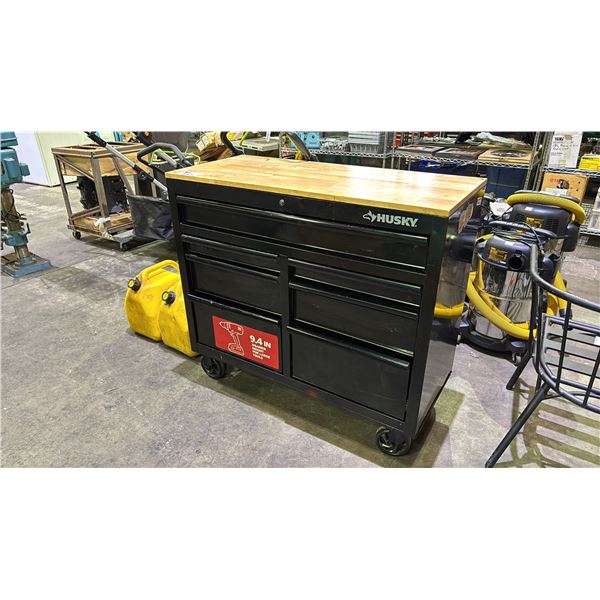 HUSKY BLACK WOOD TOP MOBILE TOOL CHEST/WORK TABLE