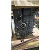 Image 2 : YAMAHA F100 OUTBOARD MOTOR ENGINE BLOCK IN METAL CRATE