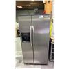 Image 1 : FRIGIDAIRE PROFESSIONAL SERIES STAINLESS STEEL SIDE-BY-SIDE FRIDGE WITH WATER/ICE DISPENSER 36"W