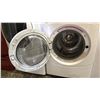 Image 4 : G.E FRONT ENTRY WASHER & DRYER SET